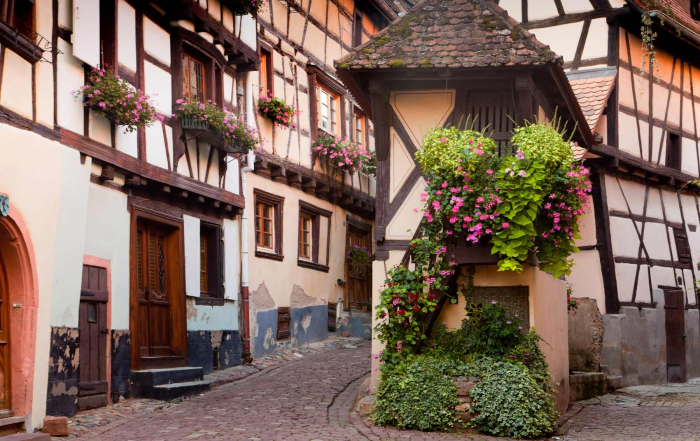 Ville typique Alsacien de la route des vins d'Alsace
