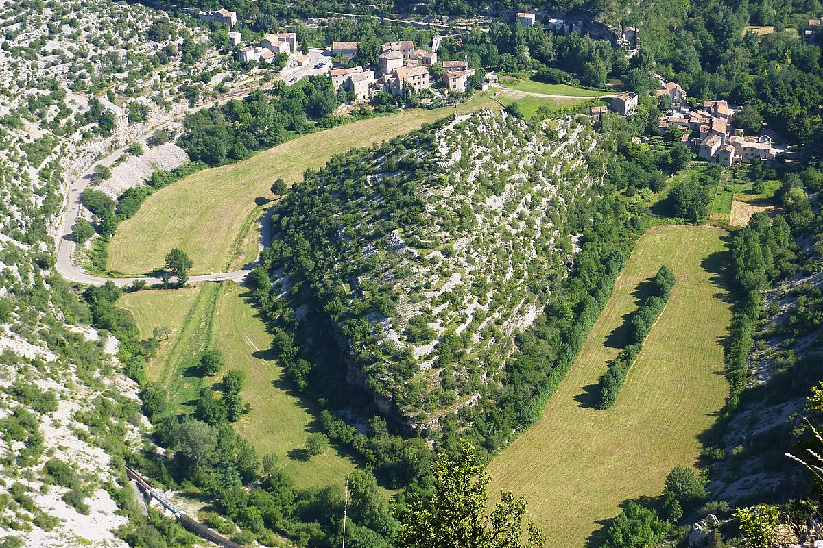Vue aérienne des Gorges de la Vis Méandre recoupé de Navacelles