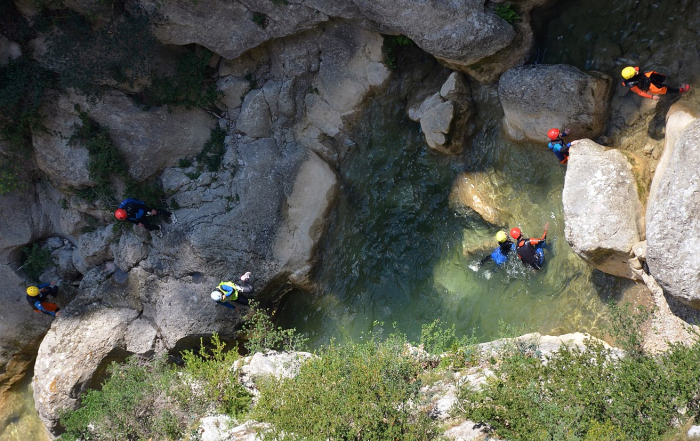 Canyonisme dans les gorges de Galamus.