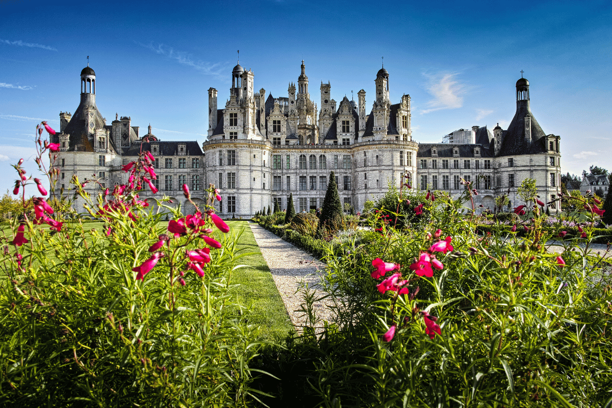 vue depuis les jardins du château de Chambord