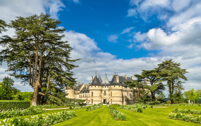 Vue du chateau de Chaumont sur Loire pour el festival international des jardins dans le Loir-et-Cher