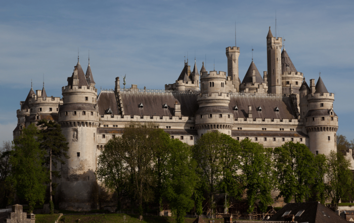 vue du château de Pierrefonds près de Compiègne, région Hauts-de-France