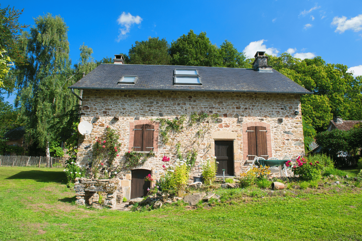 jolie maison de campagne française