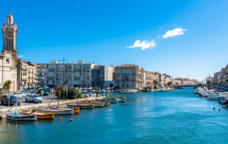 vue du port de Sète dans le sud de la France